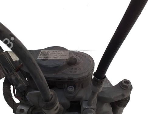 Left rear brake caliper TESLA MODEL 3 (5YJ3) EV AWD | BP30526948M107