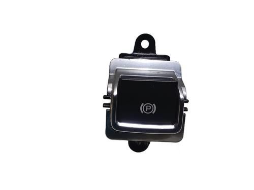 switch-jaguar-f-pace-x761-2015-34153399 main image