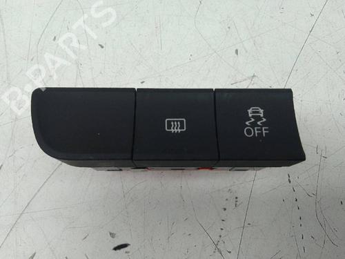 Used Switch AUDI A1 Sportback (8XA, 8XF) 1.6 TDI (90 hp) 19642912