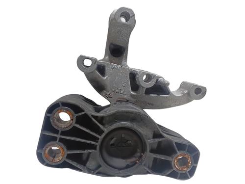 Used Engine mount RENAULT CLIO V (B7_) 1.5 Blue dCi 115 (B7AD) (116 hp) 32517467