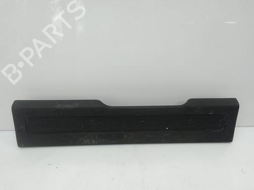 Used Door moulding trim Door moulding trim 20671600 20671600