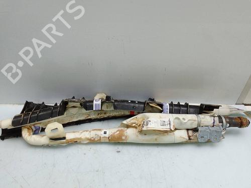 left-curtain-airbag-toyota-c-hr-_x1_-2016-23559407 main image