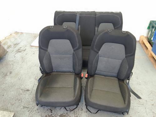 Used Seats set Seats set RENAULT CAPTUR II (HF_) TCe 140 (HFN0) (140 hp) 18596492 18596492