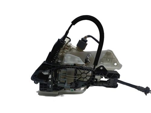 Rear left lock VW PASSAT B6 Variant (3C5) 2.0 TDI 16V | BP32233201C100