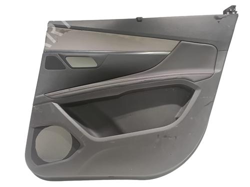 Høyre bakpanel Høyre bakpanel PEUGEOT 5008 II (MC_, MJ_, MR_, M4_) 2.0 BlueHDi 180 (MJAHWW) (181 hp) 36554314 36554314