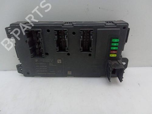 Used Fuse box BMW 3 (F30, F80) [2011-2018]  18587721