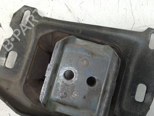 Used Engine mount PEUGEOT 3008 II SUV (MC_, MR_, MJ_, M4_) 1.6 THP 165 (M45GYW, M45GZW, M45GYV) (165 hp) 18826873