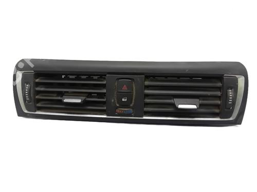 air-vent-bmw-1-f21-2011-2012-2013-2014-2015-2016-2017-2018-2019-32699216 main image