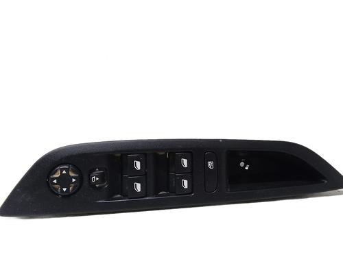Used Left front window switch Left front window switch PEUGEOT 208 II (UB_, UP_, UW_, UJ_) e-208 (136 hp) 33286155 33286155