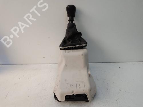 Used Gear lever Gear lever OPEL CORSA F (P2JO) 1.2 (68) (101 hp) 19092223 19092223