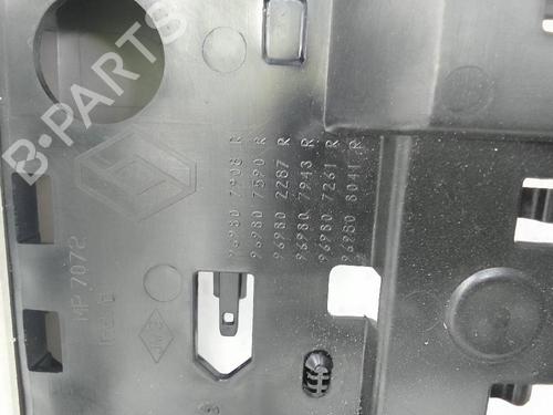 Middenconsole RENAULT MASTER III Van (FV) 2.3 dCi 135 FWD (FV0N, FV08, FV06, FV00, FV1S) (136 hp) 18579199