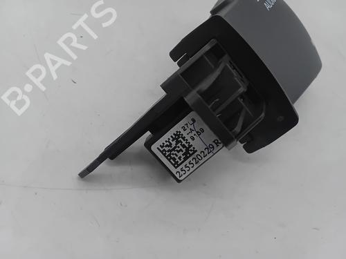 Steering wheel controls RENAULT KADJAR (HA_, HL_) 1.3 TCe 140 (HLNB, HLN1) | BP29994818E15