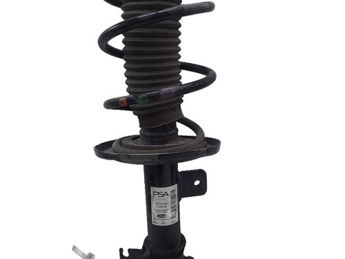 Used Right front shock absorber Right front shock absorber OPEL CORSA F (P2JO) 1.2 (68) (101 hp) 18584260 18584260