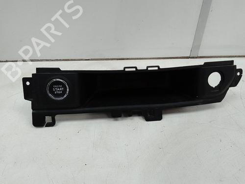 Used Switch Switch OPEL VIVARO C Bus (K0) 2.0 (150 hp) 18586247 18586247