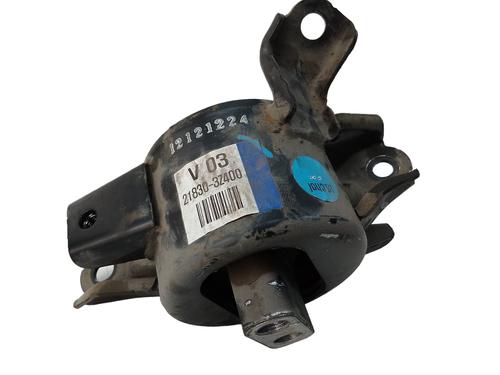 Used Engine mount Engine mount KIA CARENS IV 1.7 CRDi (116 hp) 18586889 18586889