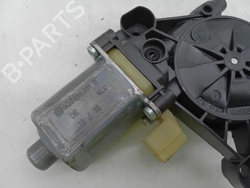 Rudehejsemotor forskærm venstre AUDI A3 (8V1, 8VK) 1.6 TDI (105 hp) 27446155