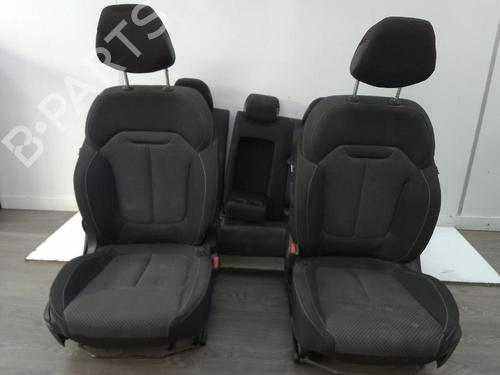 Ensemble sièges RENAULT KADJAR (HA_, HL_) 1.3 TCe 160 (HLNC) (160 hp) 27625613