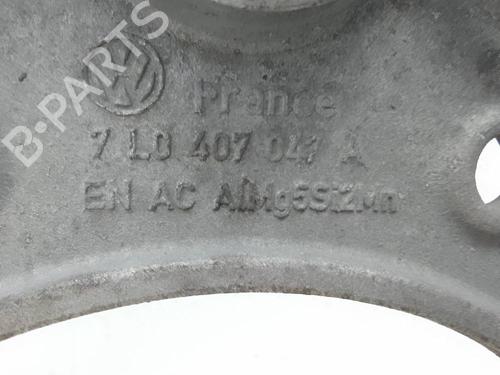 Used Right front suspension arm AUDI Q7 (4LB) 4.2 FSI quattro (350 hp) 19659156