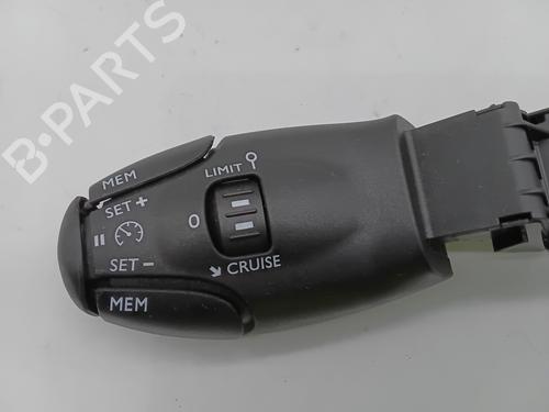 Steering wheel controls PEUGEOT 208 II (UB_, UP_, UW_, UJ_) 1.2 PureTech 100 | BP29746436E15 