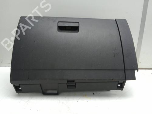 Used Glove box SEAT IBIZA V (KJ1, KJG) 1.0 TSI (116 hp) 28148403