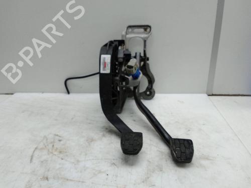 koblingspedal koblingspedal JAGUAR F-PACE (X761) 2.0 TD4 AWD (180 hp) 26053779 26053779