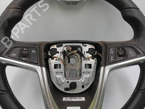 Used Steering wheel OPEL MERIVA B MPV (S10) 1.7 CDTI (75) (110 hp) 25596936