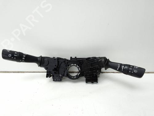 Used Switch Switch TOYOTA AURIS Estate (_E18_) 2.0 D-4D (ADE186_) (124 hp) 18585500 18585500