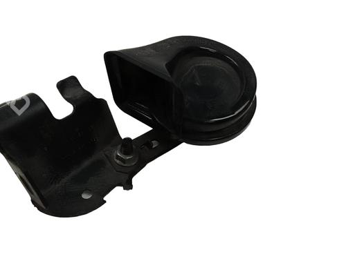 Used Horn Horn RENAULT CAPTUR I (J5_, H5_) 0.9 TCe 90 (90 hp) 18736656 18736656