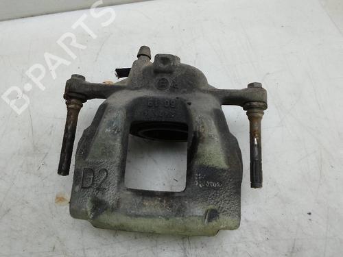 Used Right front brake caliper TOYOTA AURIS (_E18_) 1.3 (NRE180_, NRE180R) (99 hp) 26053458