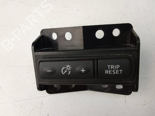 Switch NISSAN QASHQAI II (J11, J11_) 1.6 dCi ALL MODE 4x4-i | BP20852814I30
