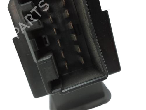 Left front window switch VOLVO V70 II (285) D5 | BP23185119I27 - Image 2