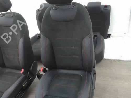 Seats set MERCEDES-BENZ GLA (H247) GLA 200 d (247.712) | BP25045366C78 