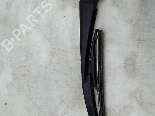 Used Front windshield wiper arm TOYOTA AURIS (_E18_) 1.8 Hybrid (ZWE186_, ZWE186R) (136 hp) 18586009