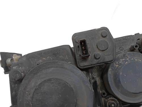 Right headlight VW PASSAT B5 (3B2) 1.8 | BP30195524C29