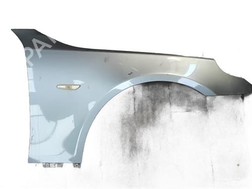 Used Right front fenders Right front fenders BMW 5 Touring (E61) 530 d (218 hp) 35945121 35945121