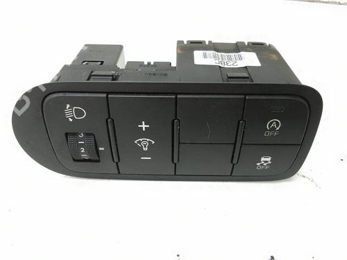 other-kia-carens-iv-2013-18586399 main image