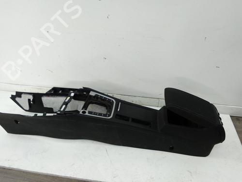 Used Middle console Middle console VW PASSAT B8 (3G2, CB2) 2.0 TDI (150 hp) 28149429 28149429
