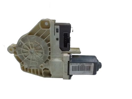 Used Left front window motor LAND ROVER RANGE ROVER SPORT I (L320) 2.7 D 4x4 (190 hp) 31037901