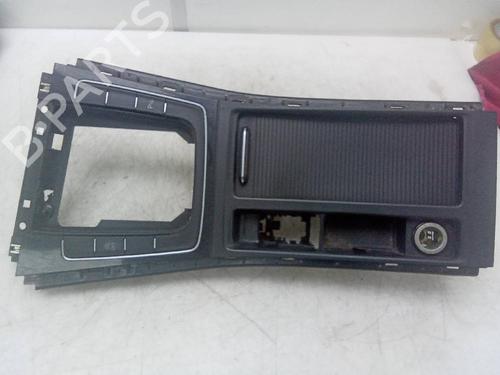 Used Middle console VW GOLF VII (5G1, BQ1, BE1, BE2) [2012-2021]  26054298