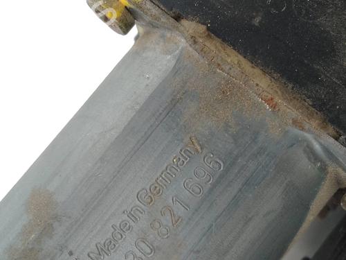 Right rear window motor VW PASSAT B7 Variant (365) 1.6 TDI | BP28150807E22 - Image 4