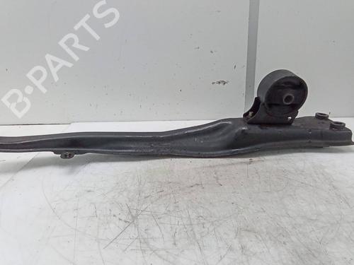 Used Engine mount Engine mount MITSUBISHI OUTLANDER II (CW_W) 2.2 DI-D 4WD (156 hp) 19028694 19028694