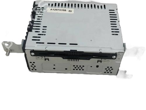 Used Radio Radio FORD MONDEO V Hatchback (CE) 2.0 TDCi (180 hp) 18826697 18826697