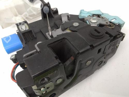 Rear right lock VW TOURAN (1T3) 1.6 TDI | BP25811788C99 