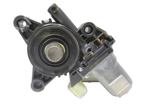 right-rear-window-motor-kia-carens-iv-2013-36432062 main image