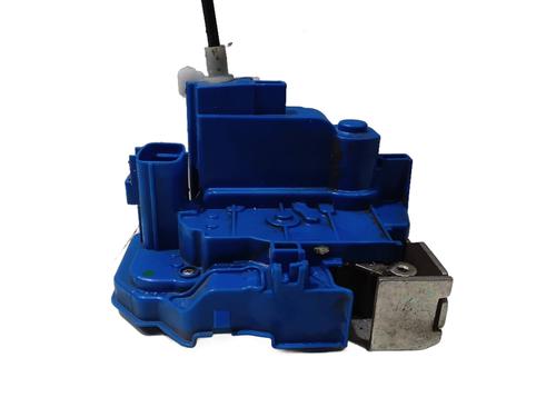 front-right-lock-fiat-500l-351_-352_-2012-34420049 main image