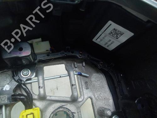 Used Steering wheel PEUGEOT 2008 II (UD_, US_, UY_, UJ_, UR_, UC_) 1.2 PureTech 100 (USHNK) (101 hp) 18589894