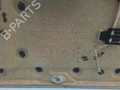 Used Front left panel MERCEDES-BENZ S-CLASS (W221, V221) S 320 CDI (221.022, 221.122) (235 hp) 26409509
