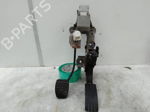 Used Pedal Pedal RENAULT CLIO IV (BH_) 1.5 dCi 90 (90 hp) 19143536 19143536