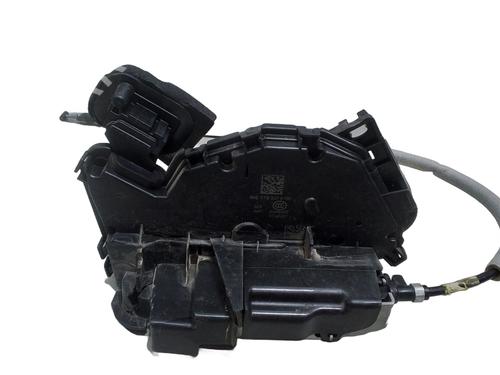 front-right-lock-vw-golf-viii-cd1-da1-2019-31967884 main image