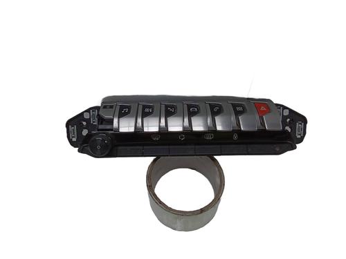 Used Switch PEUGEOT 3008 II SUV (MC_, MR_, MJ_, M4_) 1.5 BlueHDi 130 (131 hp) 18573083